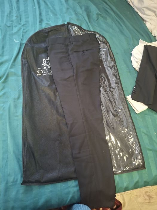 Костьюм тройка мужской