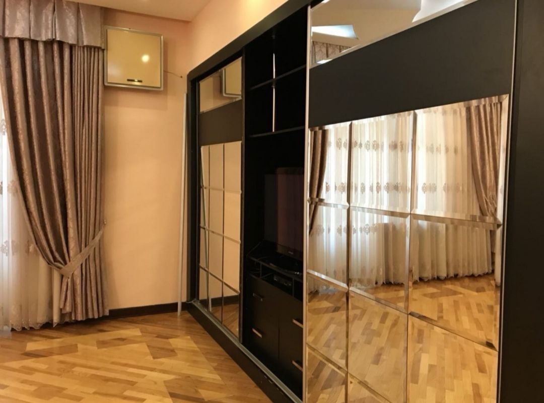 Габус 3/2/7 рядом Мирабад Авеню
Габус. 3/2/7
190 кв/м²
Рядом Миробад А