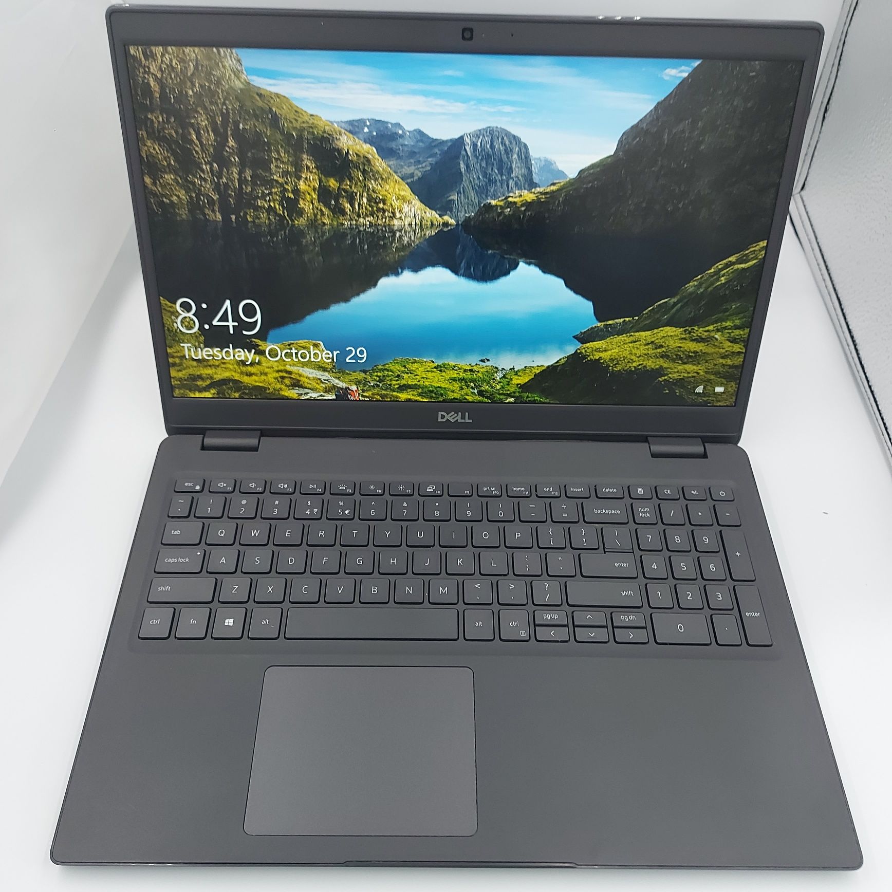 Oferta Dell Latitude i5 gen 10 8gb ddr4 ssd 256 disp 15.6 FHD bat 3h