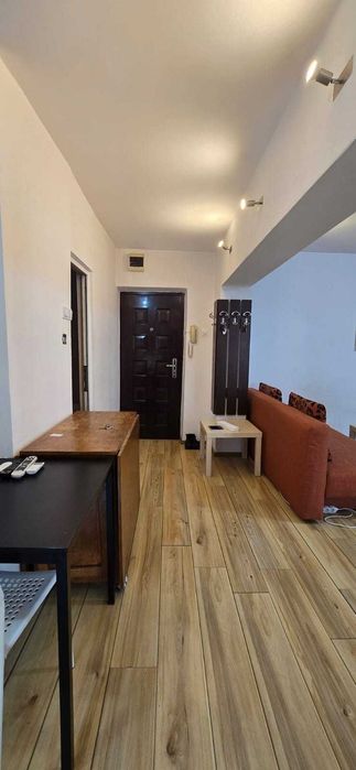 Particular, vand garsonieră spațioasă 42 mp – Calea Călărași