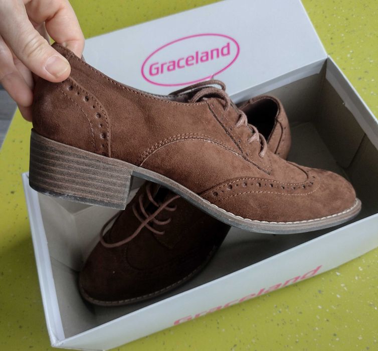 Дамски обувки нови