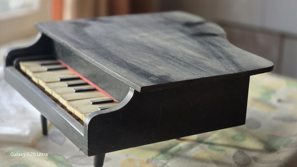 Антично мини пияно