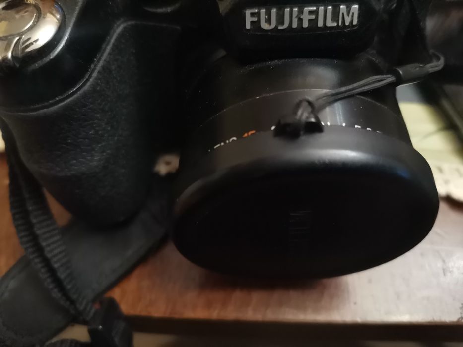 Фотоапарат Fuji film Fine pix S 1600