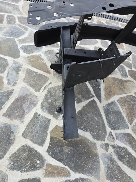 Lonjerone + tager coplet Duster începând din 2012