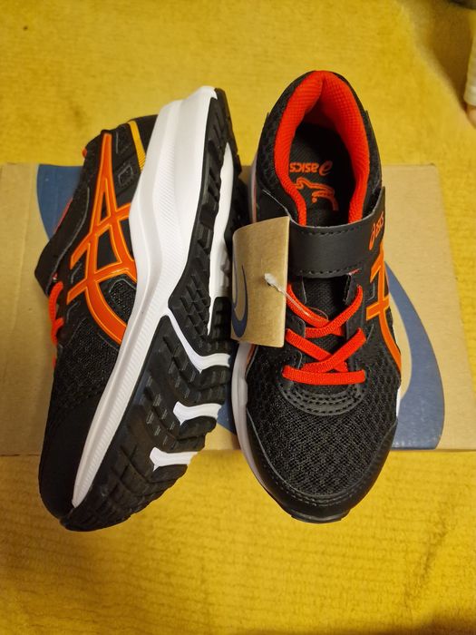 Asics
Pantofi Jolt 3 Ps 1014A198 Negru