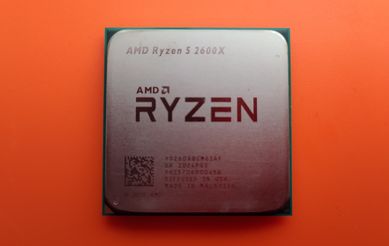 AMD Ryzen 5 2600X (6 ядра/12 нишки, AM4 B450 A320 B350 X370 X470 X570)