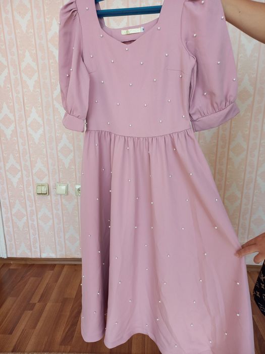 Продам платье новое