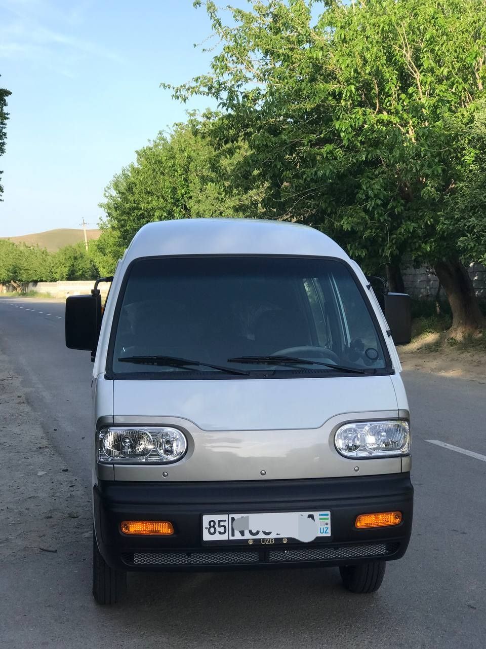 Holati yangi, gaz bor, mejigar oʻrnatilgan, chexol polik qilingan, tan