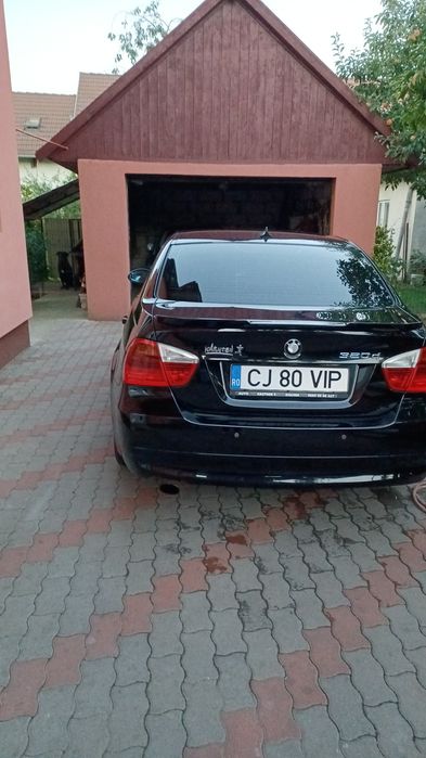 Vand BMW 320d varianta limousine