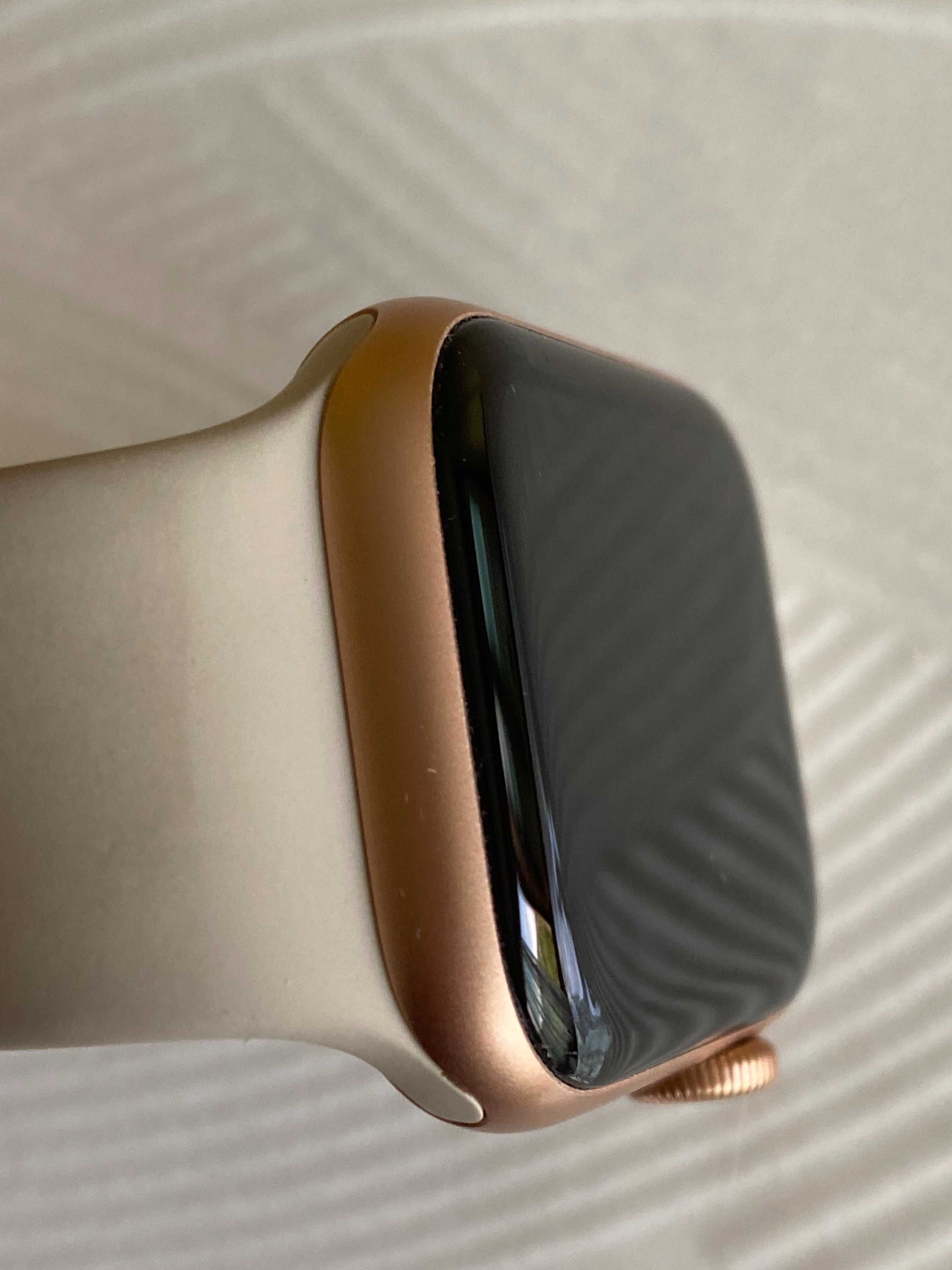 Apple Watch SE 40mm Rose Gold