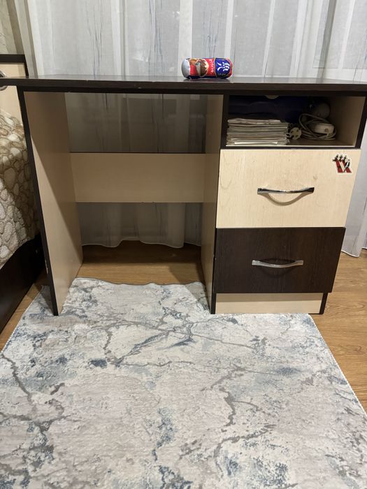 Продам письменный стол