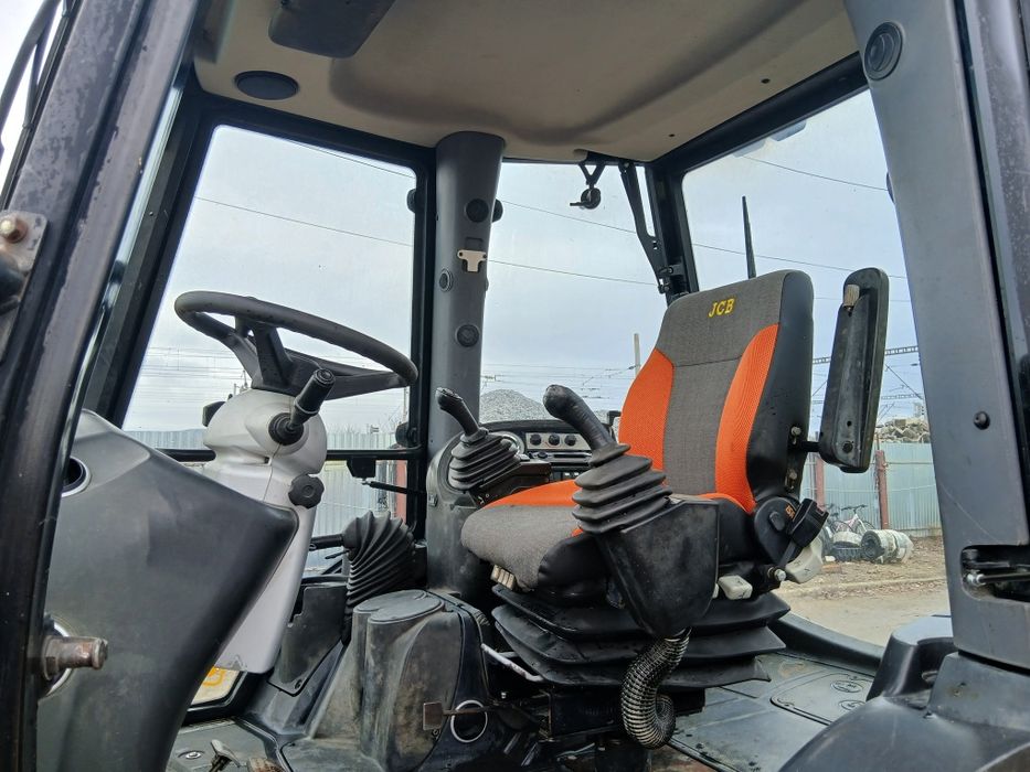 Vand buldoexcavator jcb 3cx