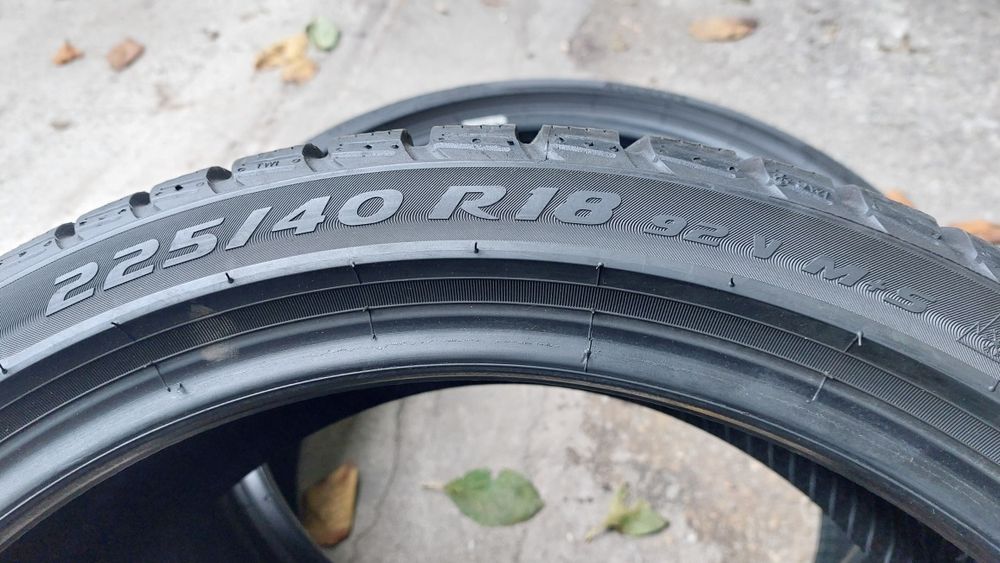 Зимни гуми 225/40/18 Pirelli Sottozero 3 2 броя