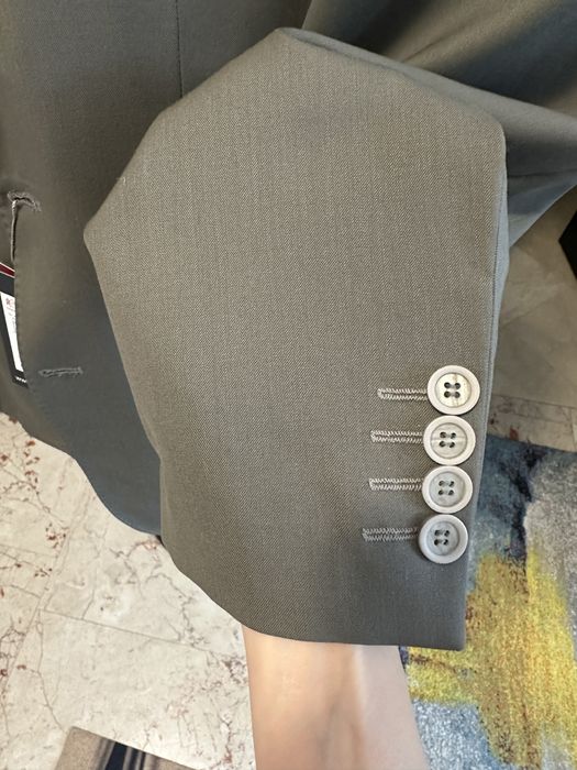 Costum Madotex nou, cu eticheta,kaki marimea 46