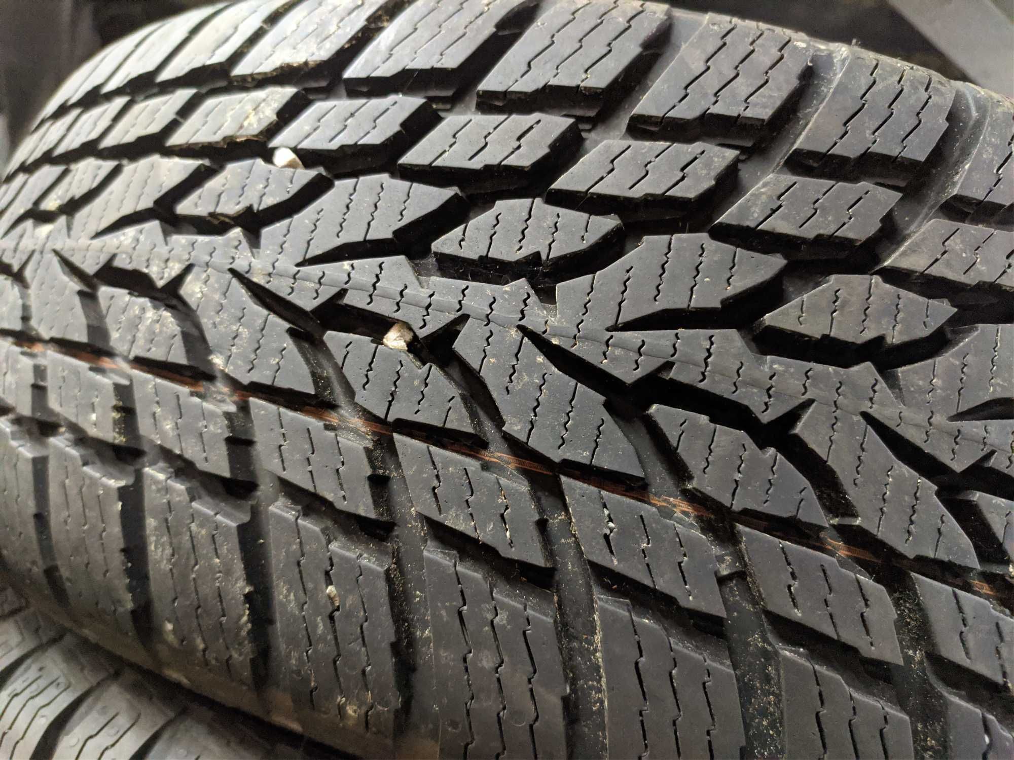 2бр Като нови зимни гуми 175 65 15 - Nokian - DOT 2022