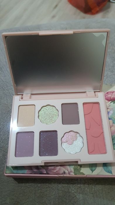 Палетка теней Faberlic