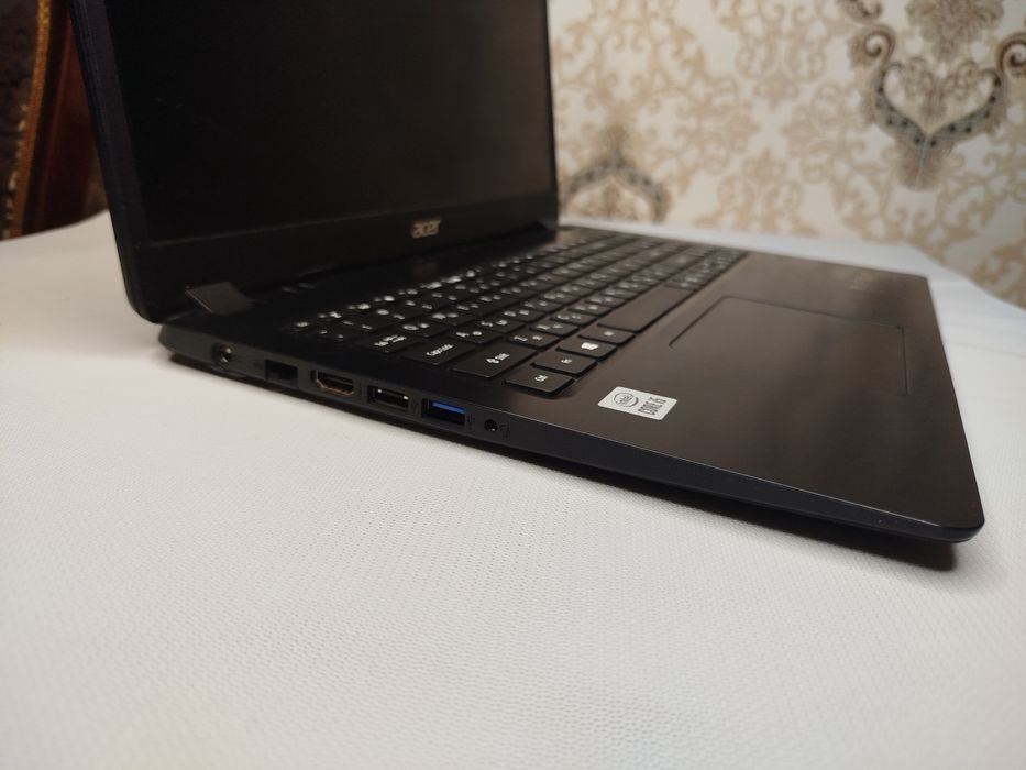 Acer Aspire intel Core i5 1035G, 8/256 SSD батарея 3 часа, как новый