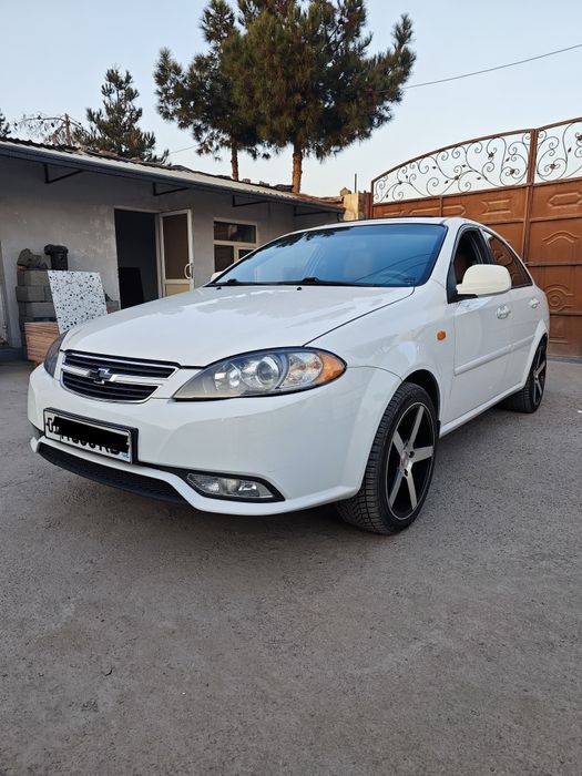 Lacetti 1.8 2009 gentra qilingan