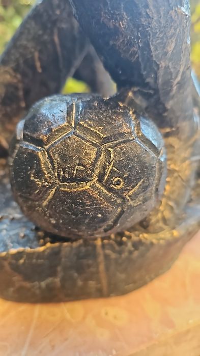 Vand sculptura "Il calcio"