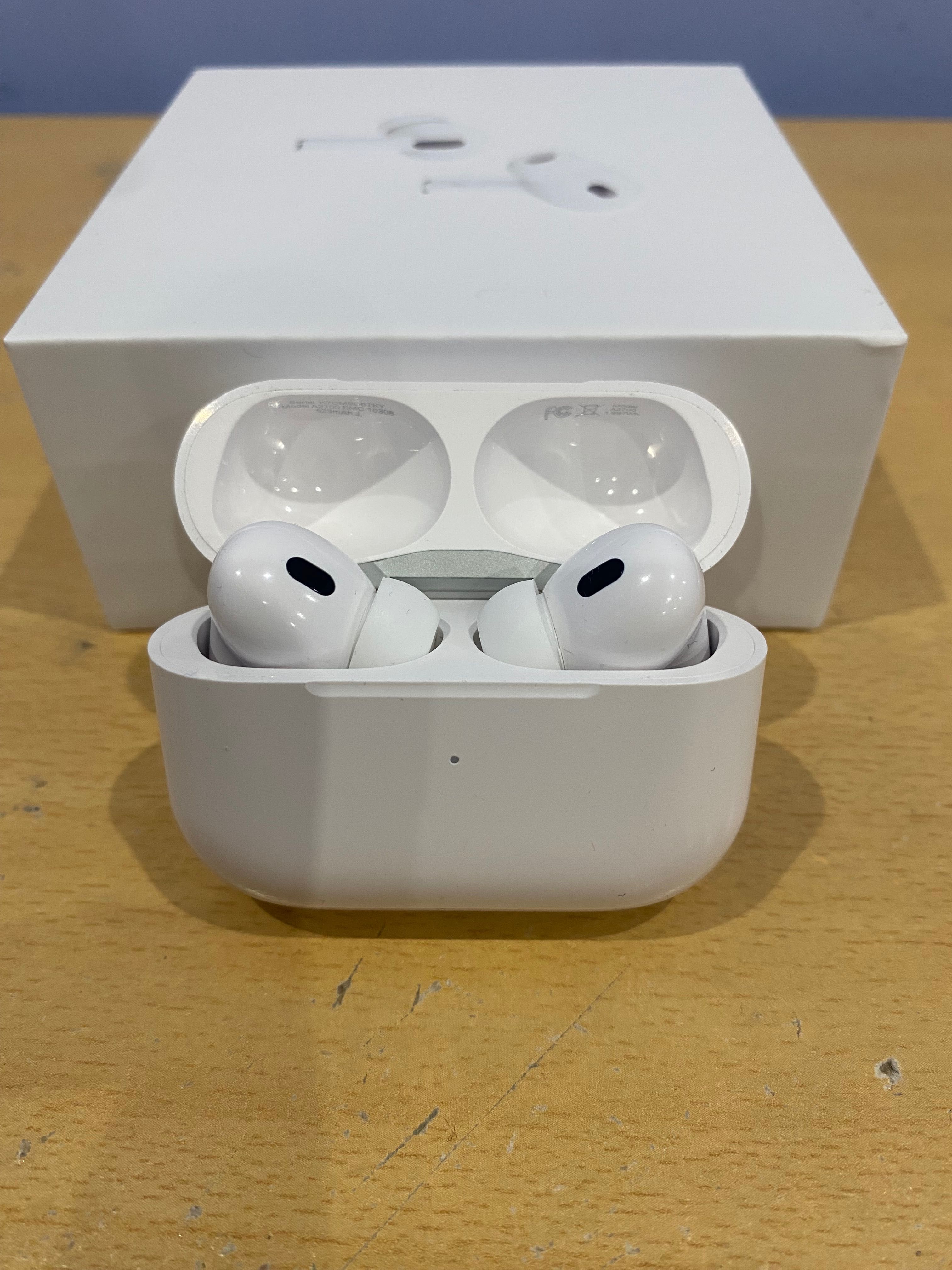Apple AirPods Pro (2nd Generation) - 2023