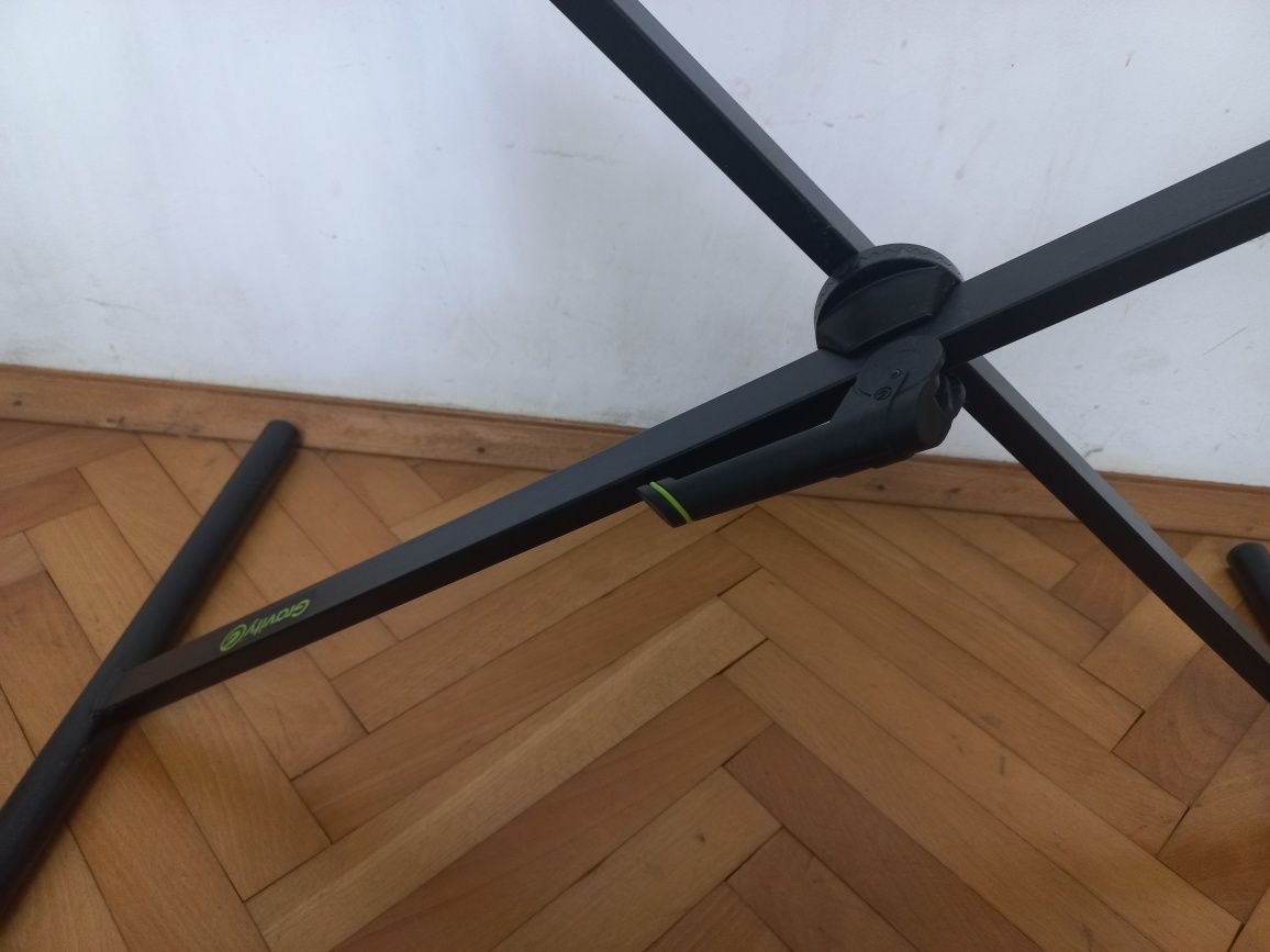 Стойка за миди клавиатура, синтезатор Gravity KSX1