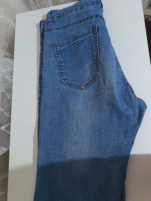 Ayollar uchun jinsi shim