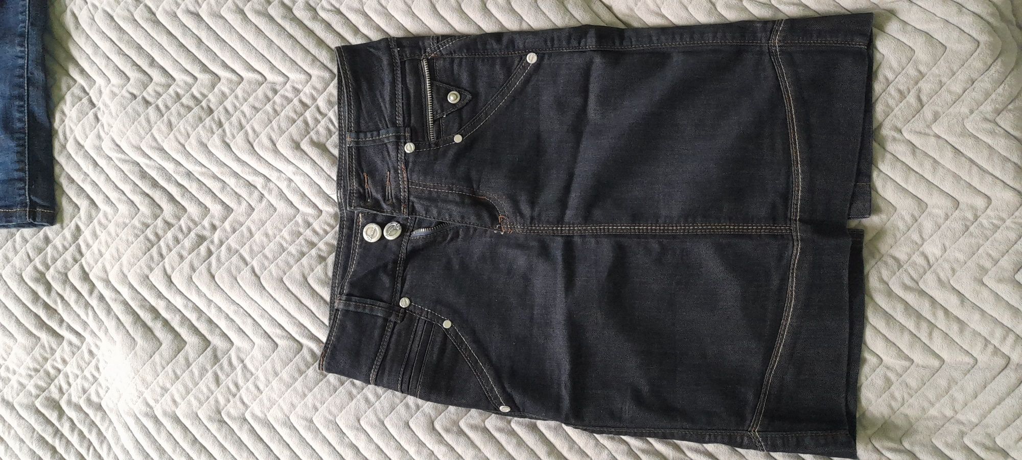 Джинсовые шорты,джинсы короткие и длинные  светлые и тёмные