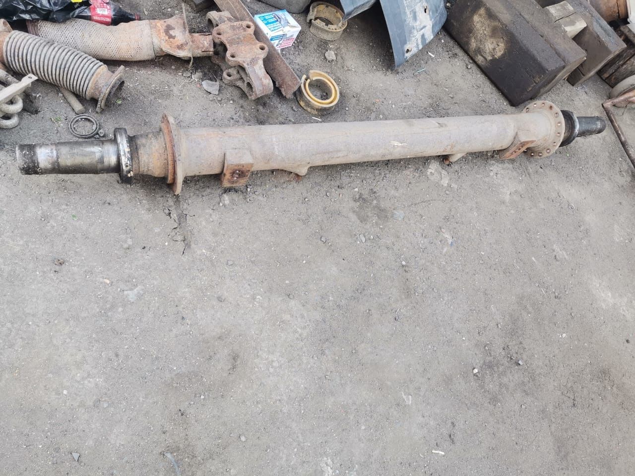 Продам ось на прицеп камаза