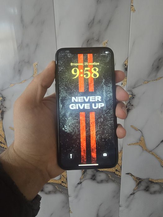 Srochno IPhone X 256g  sotiladi