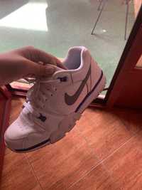 Nike cross trainer low