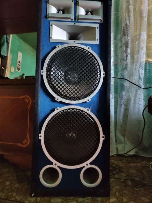 Vand 2 boxe pasive ×500 watt