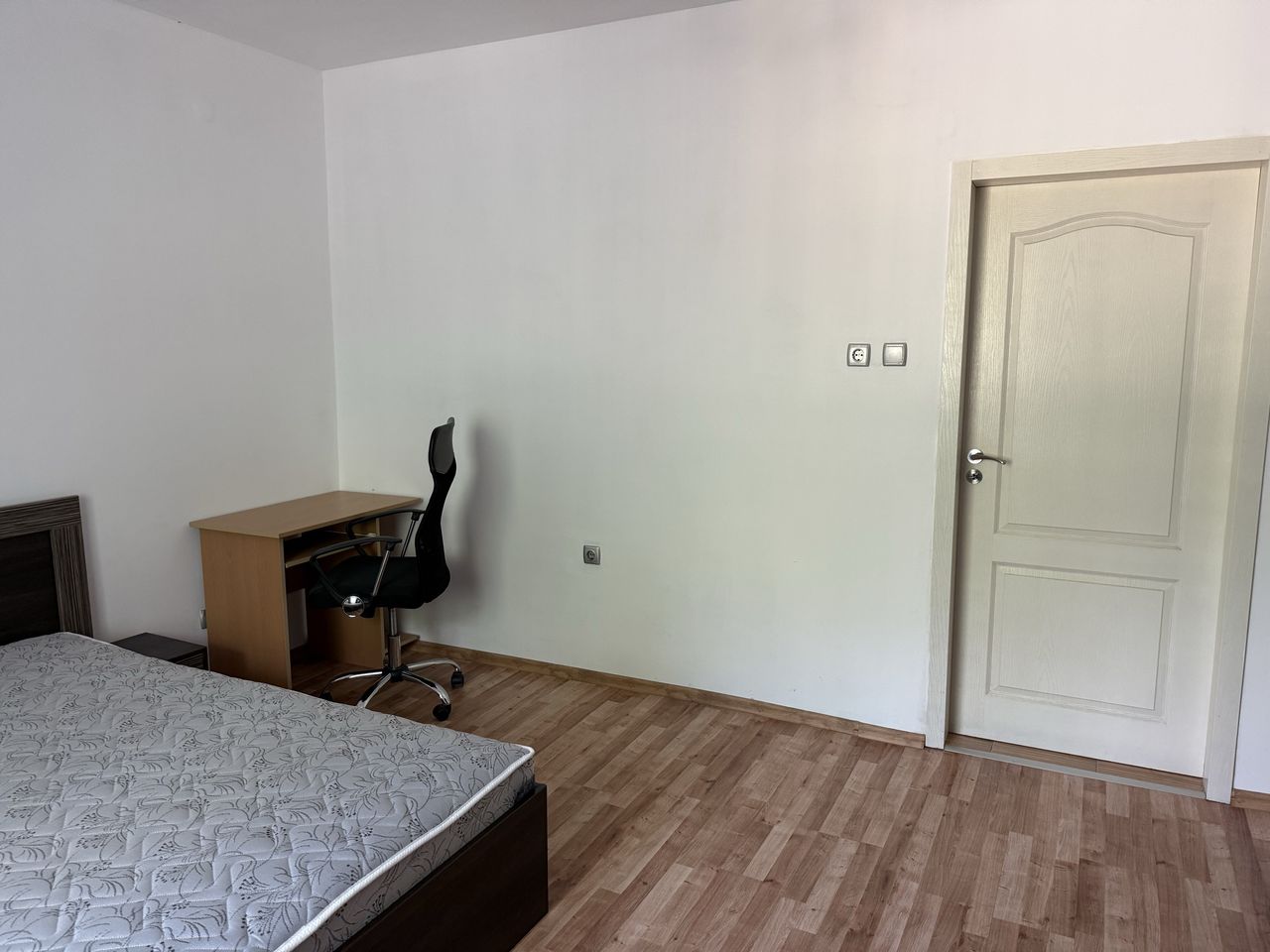 Дава се под наем Двустаен апартамент в Варна, Чайка - 55 кв.м за 408 € - Снимка #6