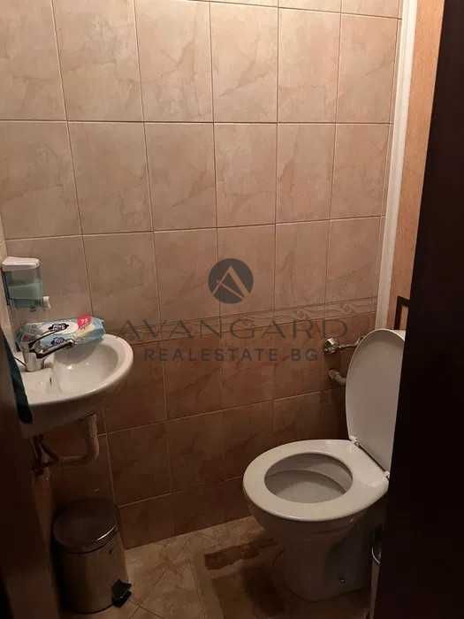 Продава се Тристаен апартамент в Пловдив, Съдийски - 110 кв.м за 1728 €/кв.м - Снимка #12