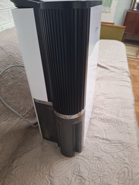 Vând dezumidificator D23 Classy