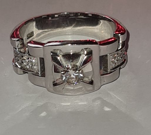 Шикарное кольцо-перстень,"ROLEX "  (белое золото).