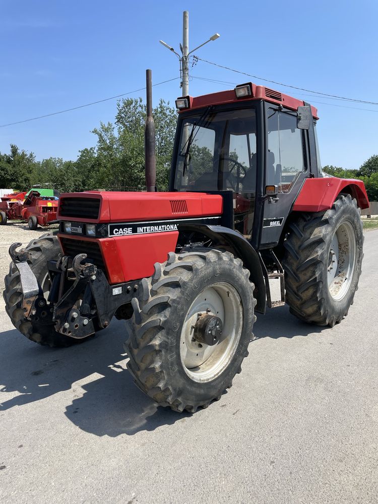 Tractor  New Holland M 100 cu incarcator , Case