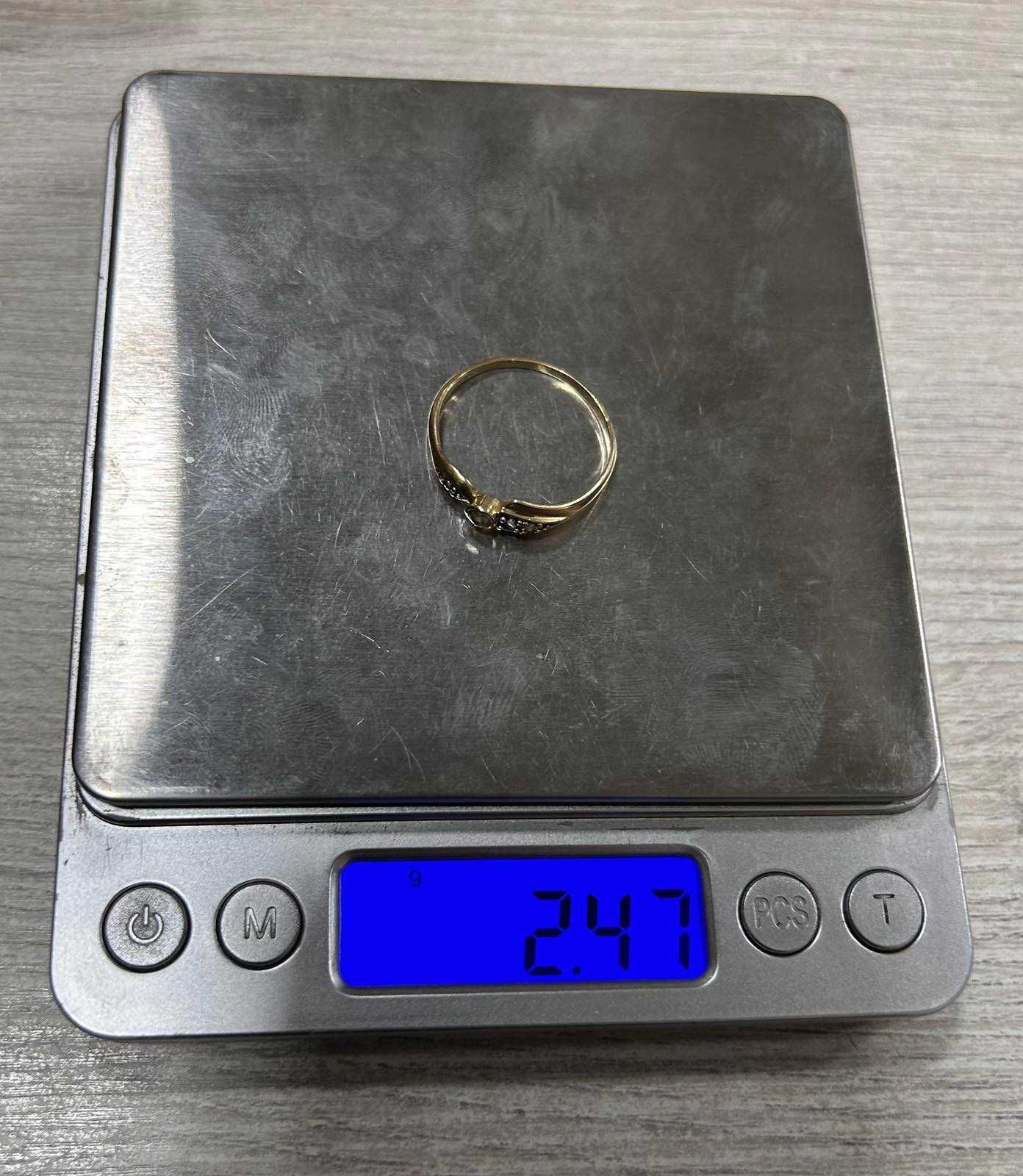 Златен пръстен 14 К 585 / 2,47 гр.