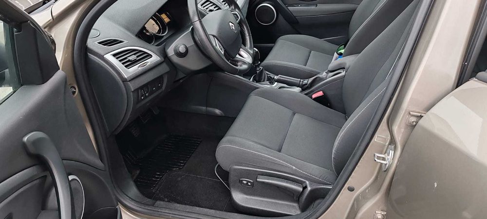 Vand Renault Megane 100000 km An 2013