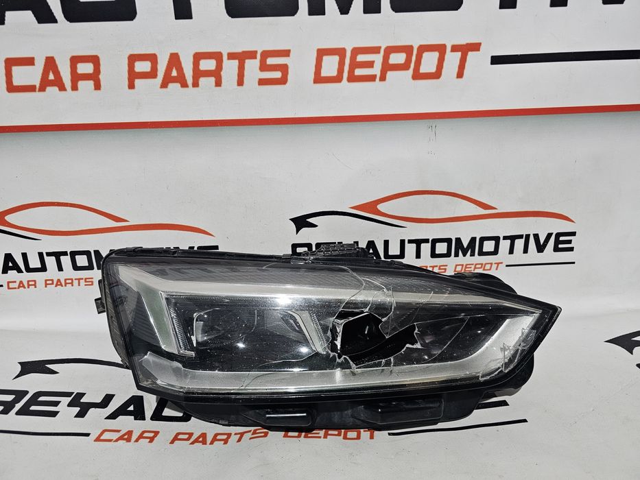 Far dreapta led Audi A5 8W dupa 2016 avariat