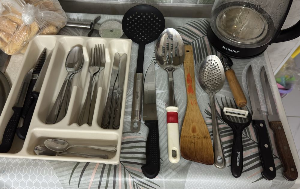 Столовые приборы