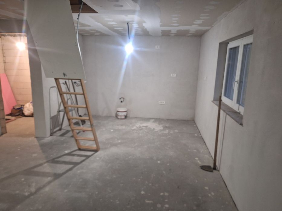 Proprietar vînd casa nouă localitatea iratoș [intabulata]