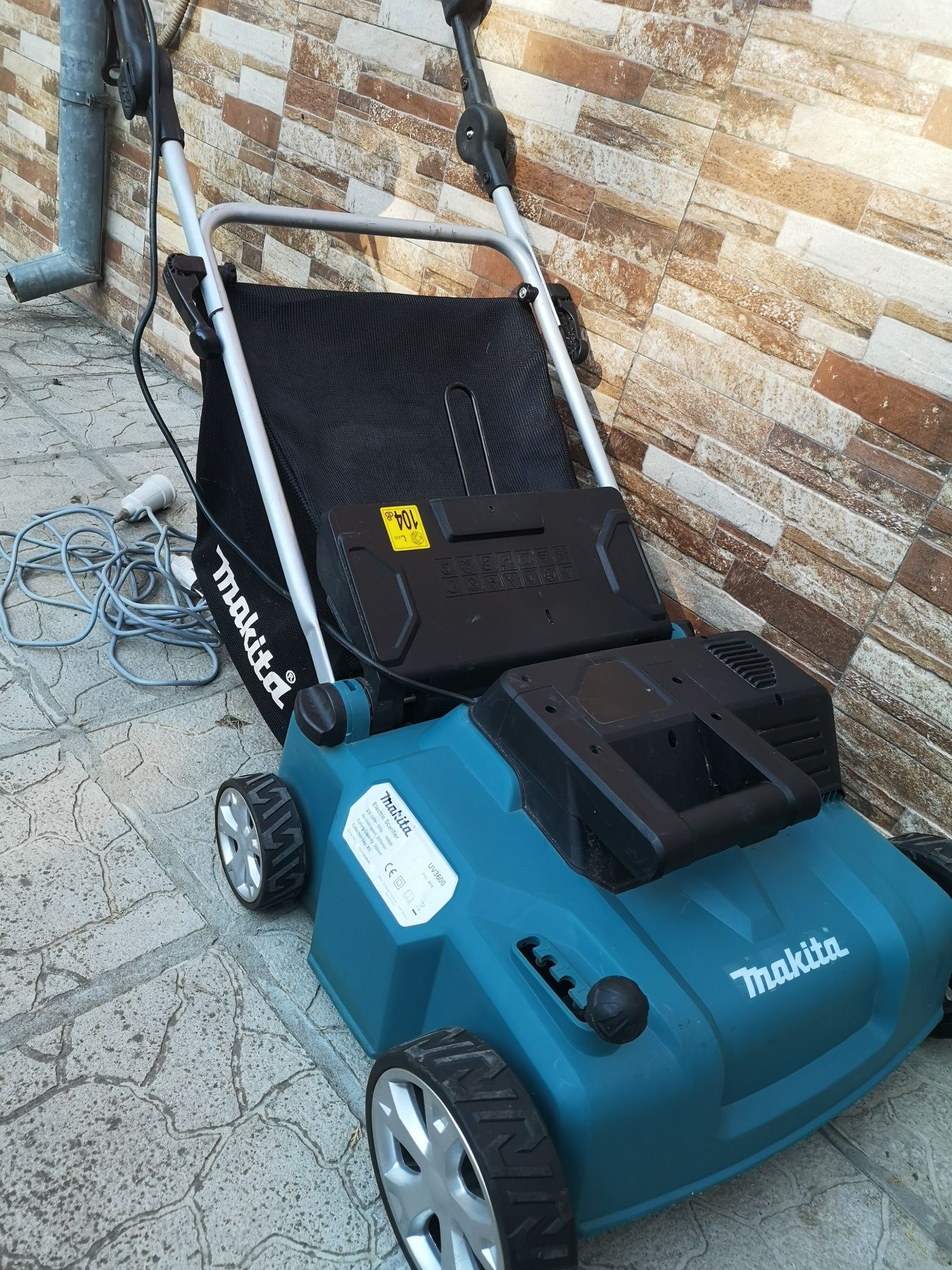 Айратор Makita UV3600  1800WAT 360mm