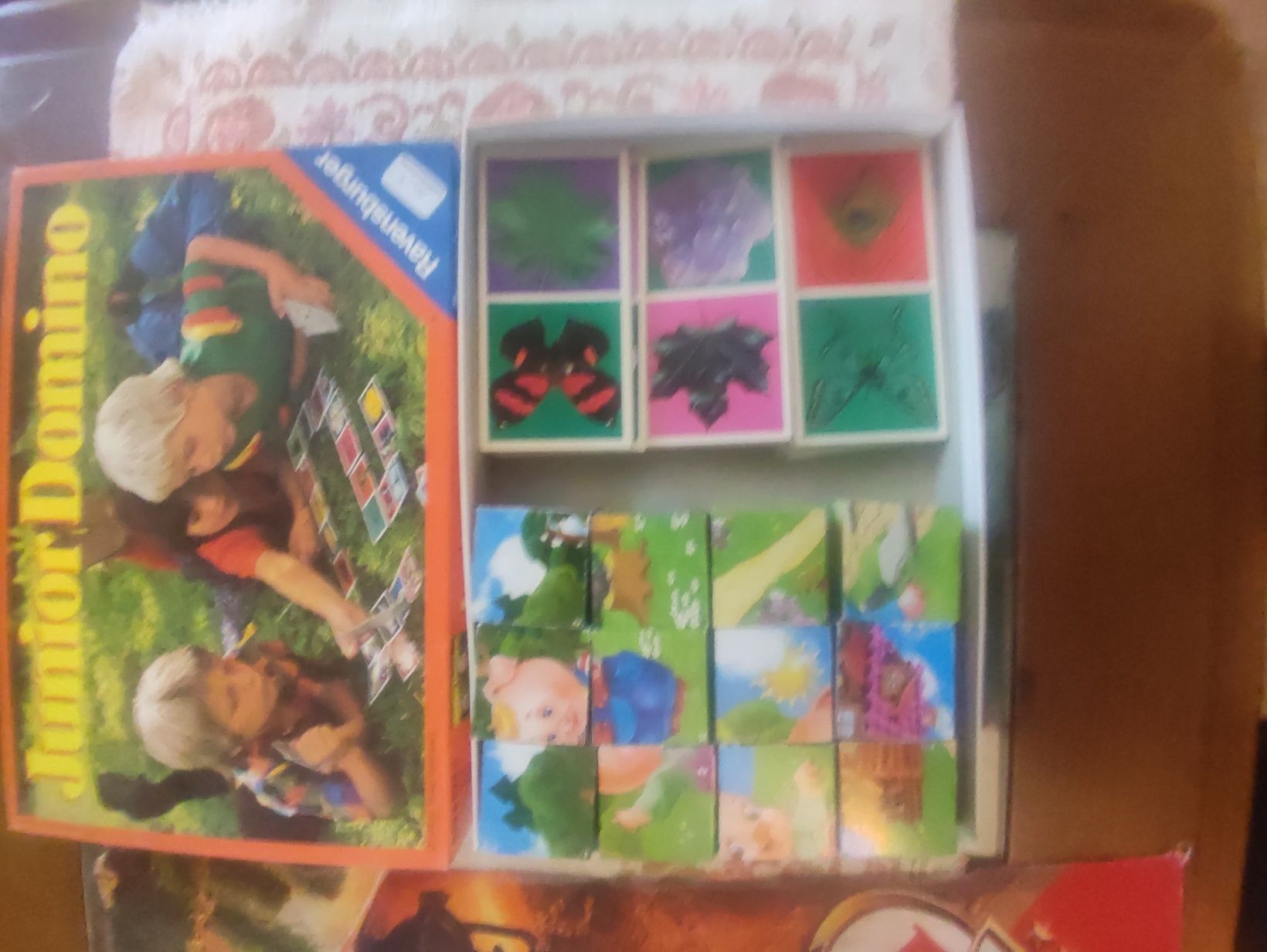 Домино-пъзел-занимателна игра