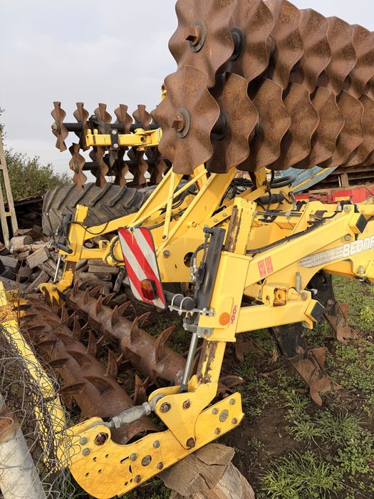 Scarificator Bednar 300 D7R PROFI