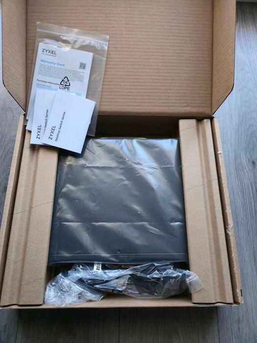 Zyxel 24-port GbE Smart Managed PoE Switch GS1915-24EP