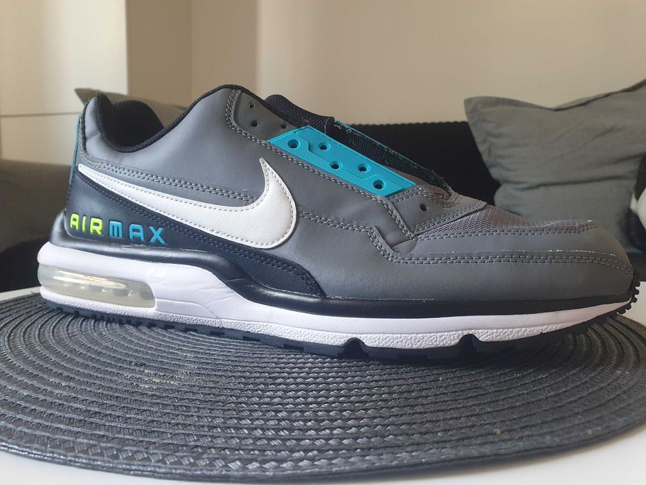 Nike AirMax adidasi