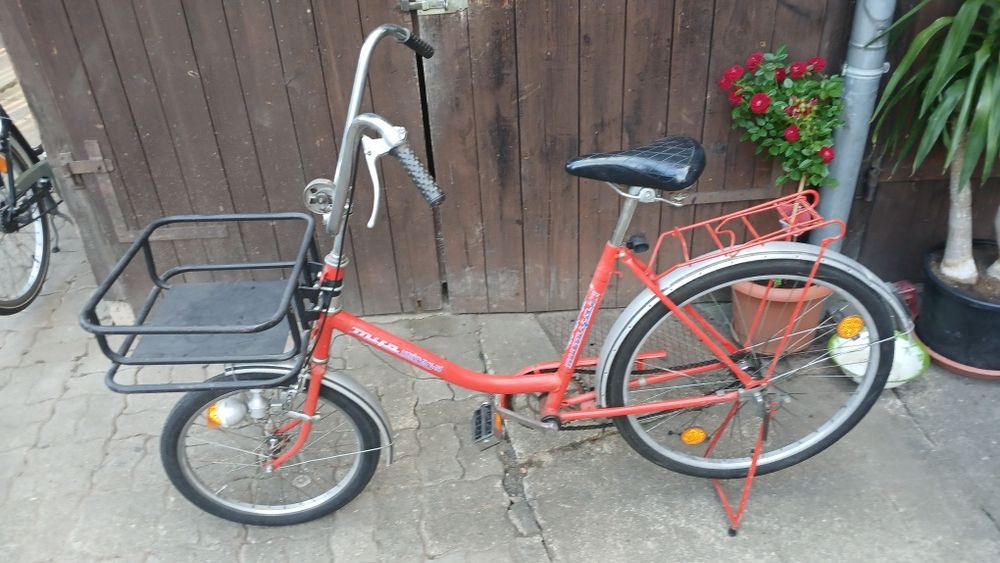 Bicicleta de vânzare