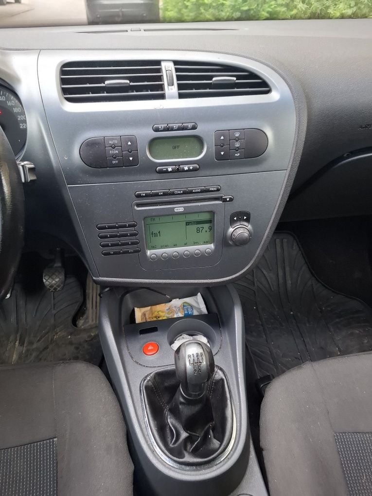 Seat leon 1.6 și GPL Fabrica an 2007 Proprietar