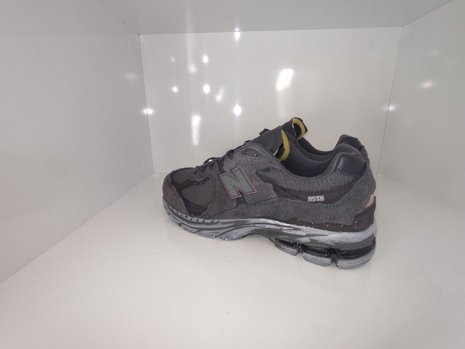 New balance 2002r Phantom