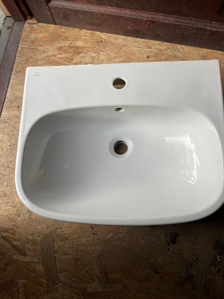 Lavoar ( ghiuveta) ideal standard 550 mm